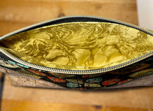 Load image into Gallery viewer, Cork and cotton wristlet pouch